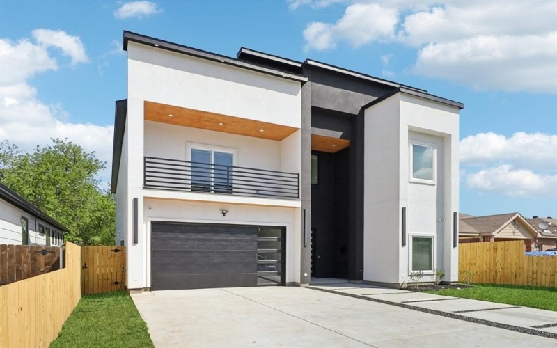 3513 Nomas Street, Dallas, TX 75216, 4 Bedrooms Bedrooms, ,5 BathroomsBathrooms,Residential,For Sale,3513 Nomas Street,0,21224984