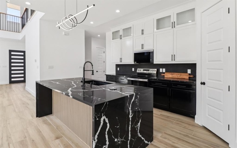 3513 Nomas Street, Dallas, TX 75216, 4 Bedrooms Bedrooms, ,5 BathroomsBathrooms,Residential,For Sale,3513 Nomas Street,0,21224984