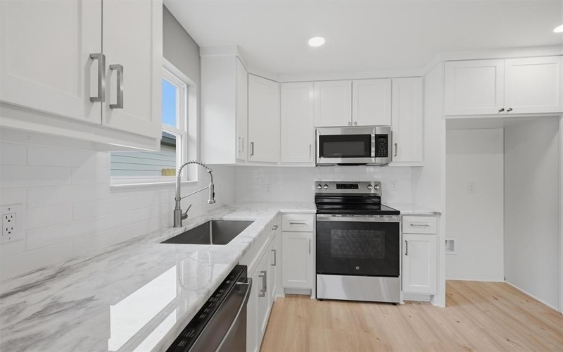 1012 S 1st Street, Sherman, TX 75090, 2 Habitaciones Habitaciones , ,2 BañosBaños,Residential,En Venta,1012 S 1st Street,0,21225052