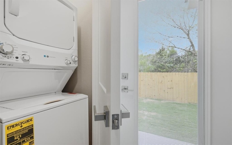 1012 S 1st Street, Sherman, TX 75090, 2 Habitaciones Habitaciones , ,2 BañosBaños,Residential,En Venta,1012 S 1st Street,0,21225052