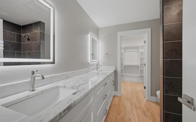 1012 S 1st Street, Sherman, TX 75090, 2 Habitaciones Habitaciones , ,2 BañosBaños,Residential,En Venta,1012 S 1st Street,0,21225052