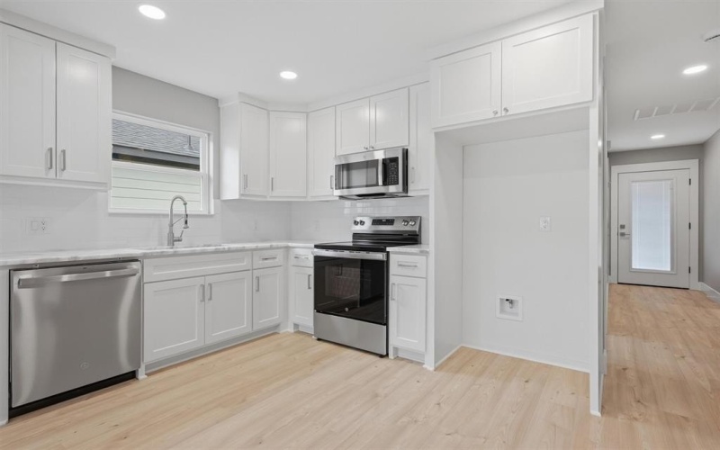 1012 S 1st Street, Sherman, TX 75090, 2 Habitaciones Habitaciones , ,2 BañosBaños,Residential,En Venta,1012 S 1st Street,0,21225052