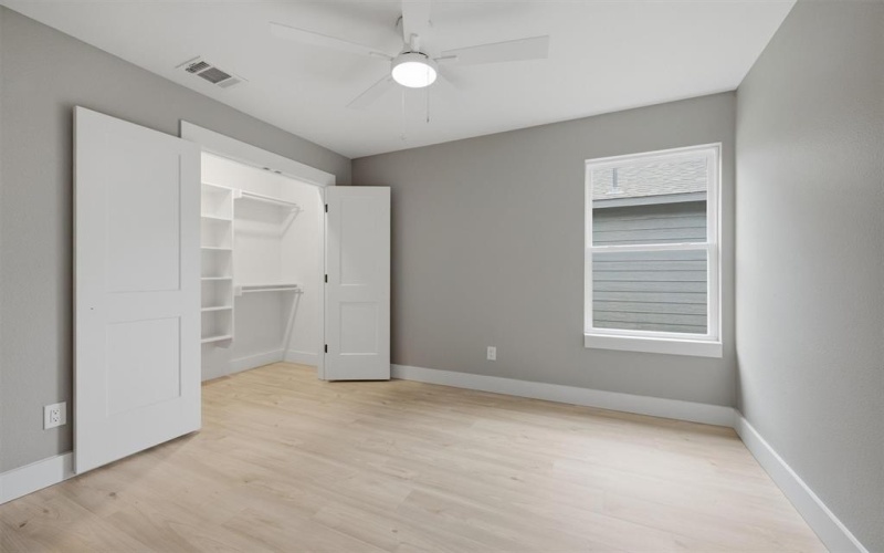 1008 S First Street, Sherman, TX 75090, 2 Habitaciones Habitaciones , ,2 BañosBaños,Residential,En Venta,1008 S First Street,0,21225072