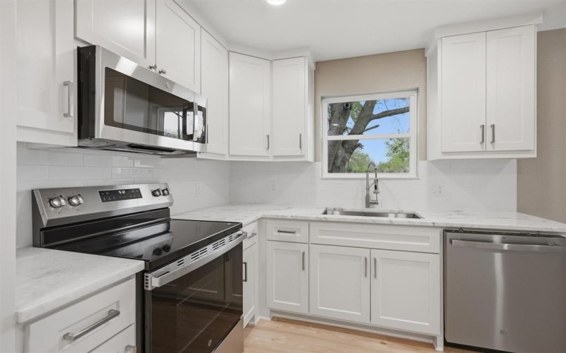 1004 S 1st Street, Sherman, TX 75090, 2 Habitaciones Habitaciones , ,2 BañosBaños,Residential,En Venta,1004 S 1st Street,0,21225084