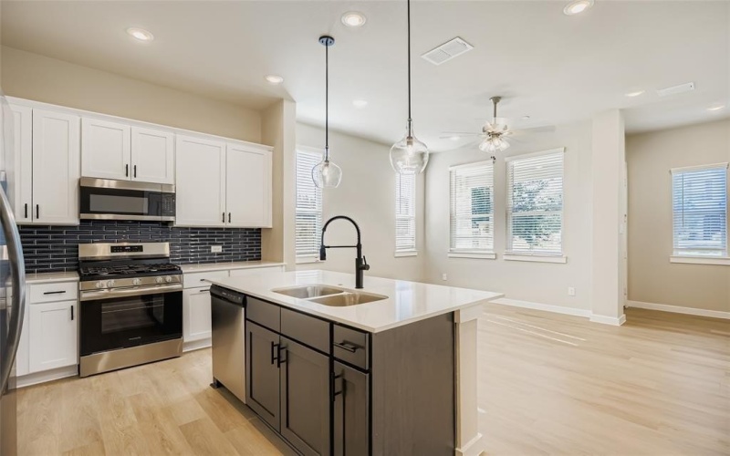 1204 Pebblebrook Drive, McKinney, TX 75071, 2 Bedrooms Bedrooms, ,2 BathroomsBathrooms,Residential,For Sale,1204 Pebblebrook Drive,0,21225207