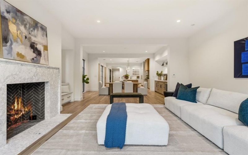 4031 Herschel Avenue, Dallas, TX 75219, 3 Habitaciones Habitaciones , ,3 BañosBaños,Residential,En Venta,4031 Herschel Avenue,0,21225330