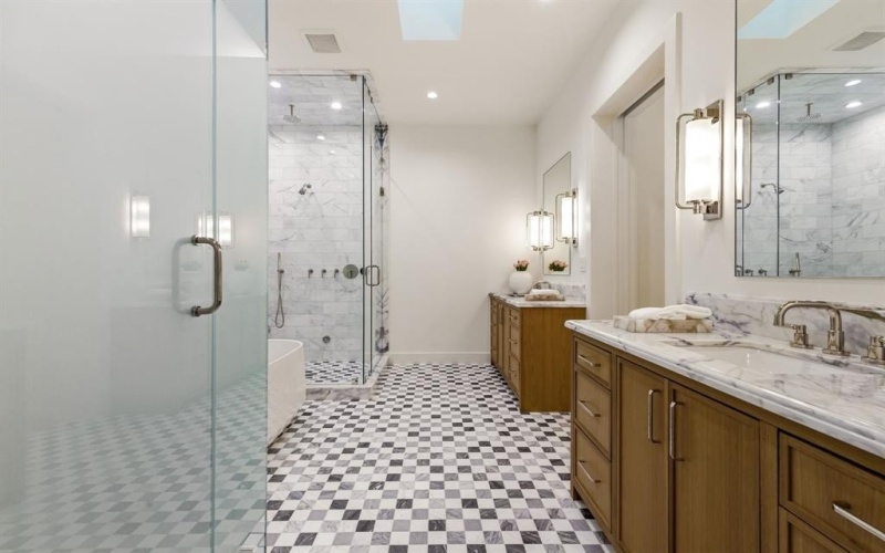 4031 Herschel Avenue, Dallas, TX 75219, 3 Habitaciones Habitaciones , ,3 BañosBaños,Residential,En Venta,4031 Herschel Avenue,0,21225330