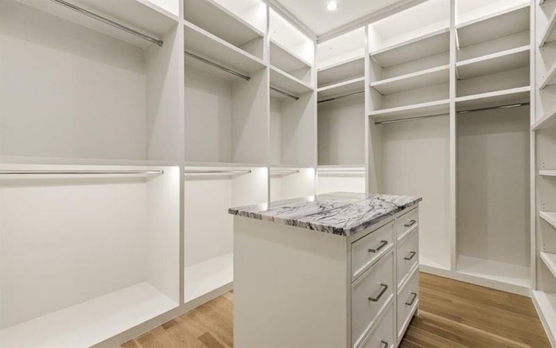 4031 Herschel Avenue, Dallas, TX 75219, 3 Habitaciones Habitaciones , ,3 BañosBaños,Residential,En Venta,4031 Herschel Avenue,0,21225330