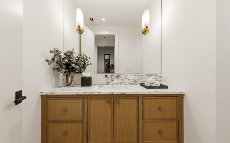 4031 Herschel Avenue, Dallas, TX 75219, 3 Habitaciones Habitaciones , ,3 BañosBaños,Residential,En Venta,4031 Herschel Avenue,0,21225330