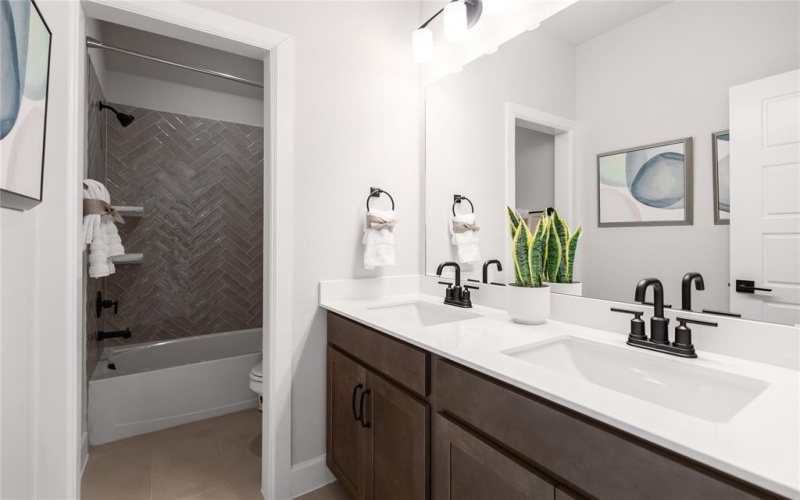 1408 Sun Garden Way, Justin, TX 76247, 4 Bedrooms Bedrooms, ,2 BathroomsBathrooms,Residential,For Sale,1408 Sun Garden Way,0,21225568