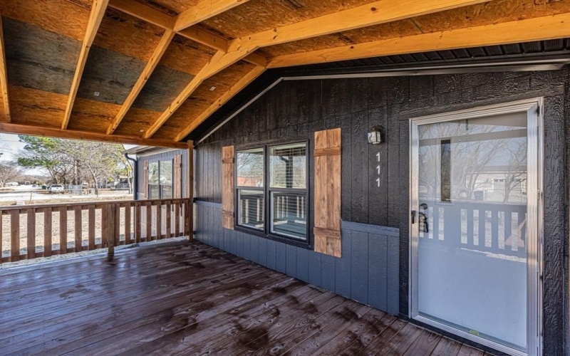 111 County Road 1303, Bridgeport, TX 76426, 4 Bedrooms Bedrooms, ,2 BathroomsBathrooms,Residential,For Sale,111 County Road 1303,0,21225642