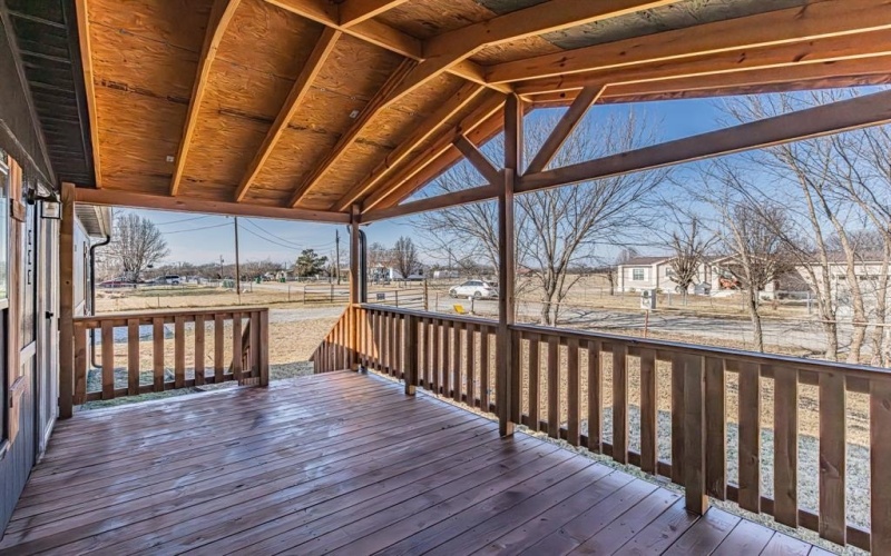 111 County Road 1303, Bridgeport, TX 76426, 4 Bedrooms Bedrooms, ,2 BathroomsBathrooms,Residential,For Sale,111 County Road 1303,0,21225642