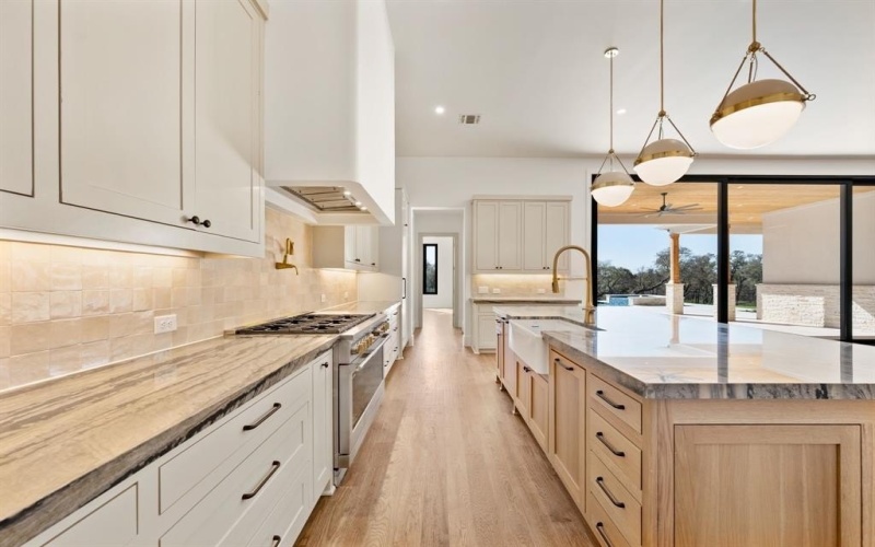 10516 Fleming Pointe Drive, Fort Worth, TX 76179, 5 Habitaciones Habitaciones , ,7 BañosBaños,Residential,En Venta,10516 Fleming Pointe Drive,0,21225832