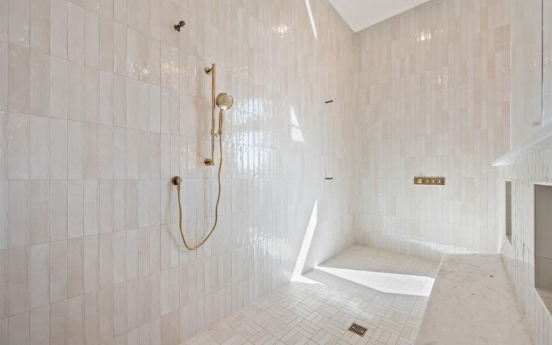 10516 Fleming Pointe Drive, Fort Worth, TX 76179, 5 Habitaciones Habitaciones , ,7 BañosBaños,Residential,En Venta,10516 Fleming Pointe Drive,0,21225832