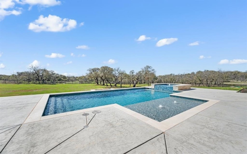 10516 Fleming Pointe Drive, Fort Worth, TX 76179, 5 Habitaciones Habitaciones , ,7 BañosBaños,Residential,En Venta,10516 Fleming Pointe Drive,0,21225832