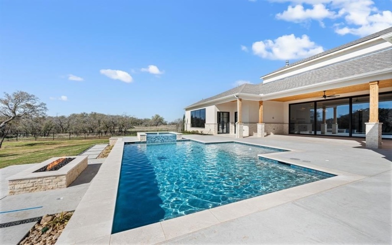 10516 Fleming Pointe Drive, Fort Worth, TX 76179, 5 Habitaciones Habitaciones , ,7 BañosBaños,Residential,En Venta,10516 Fleming Pointe Drive,0,21225832