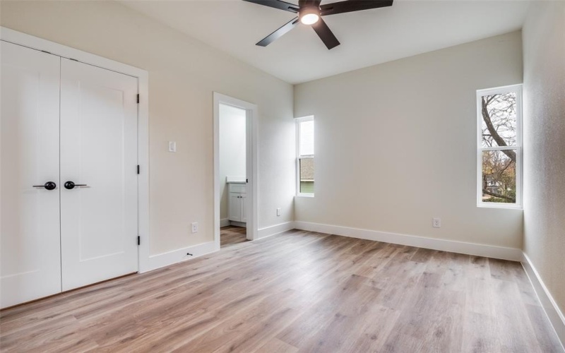 420 Sparks Street, Dallas, TX 75203, 3 Bedrooms Bedrooms, ,2 BathroomsBathrooms,Residential,For Sale,420 Sparks Street,0,21226071