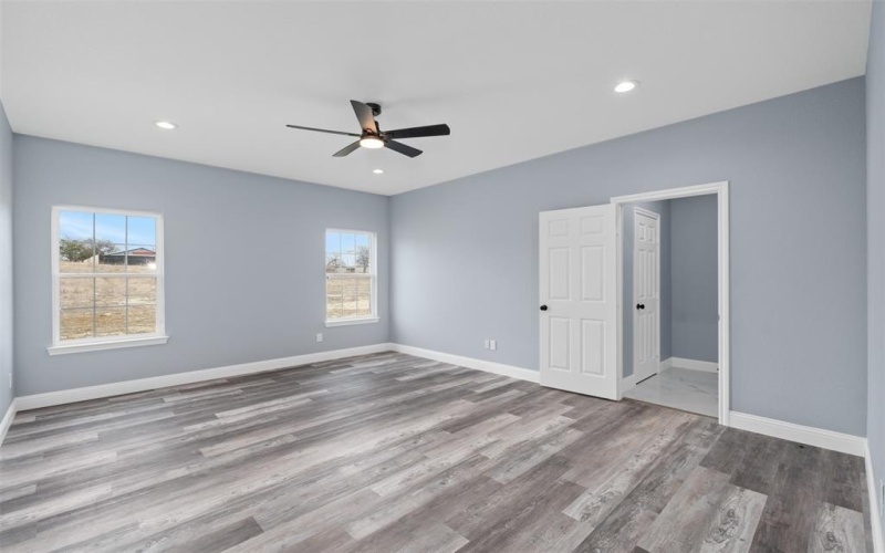 1021 Don Eve Court, Azle, TX 76020, 4 Bedrooms Bedrooms, ,2 BathroomsBathrooms,Residential,For Sale,1021 Don Eve Court,0,21226079