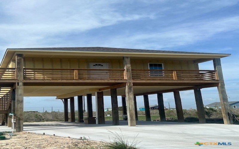 408 W Royal Oak Lane, Rockport, TX 78382, 3 Bedrooms Bedrooms, ,2 BathroomsBathrooms,Residential,For Sale,408 W Royal Oak Lane,0,609000