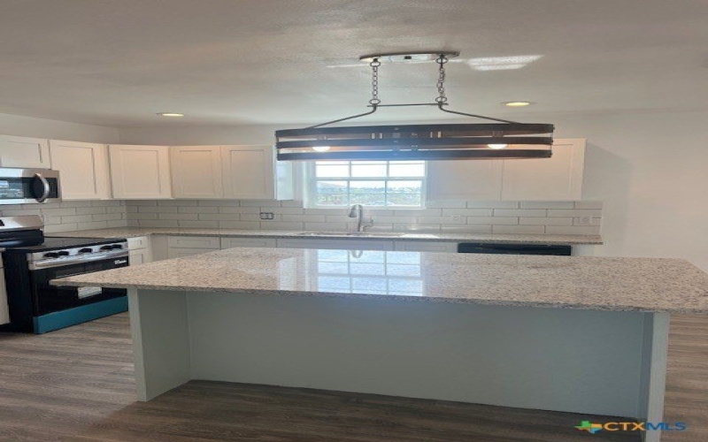 408 W Royal Oak Lane, Rockport, TX 78382, 3 Bedrooms Bedrooms, ,2 BathroomsBathrooms,Residential,For Sale,408 W Royal Oak Lane,0,609000