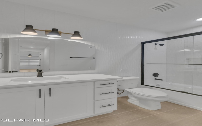 12805 Middlesbrough Avenue, El Paso, TX 79928, 4 Bedrooms Bedrooms, ,3 BathroomsBathrooms,Residential,For Sale,12805 Middlesbrough Avenue,0,941437