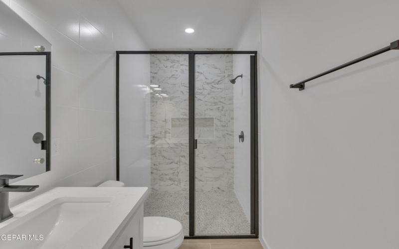 12805 Middlesbrough Avenue, El Paso, TX 79928, 4 Bedrooms Bedrooms, ,3 BathroomsBathrooms,Residential,For Sale,12805 Middlesbrough Avenue,0,941437