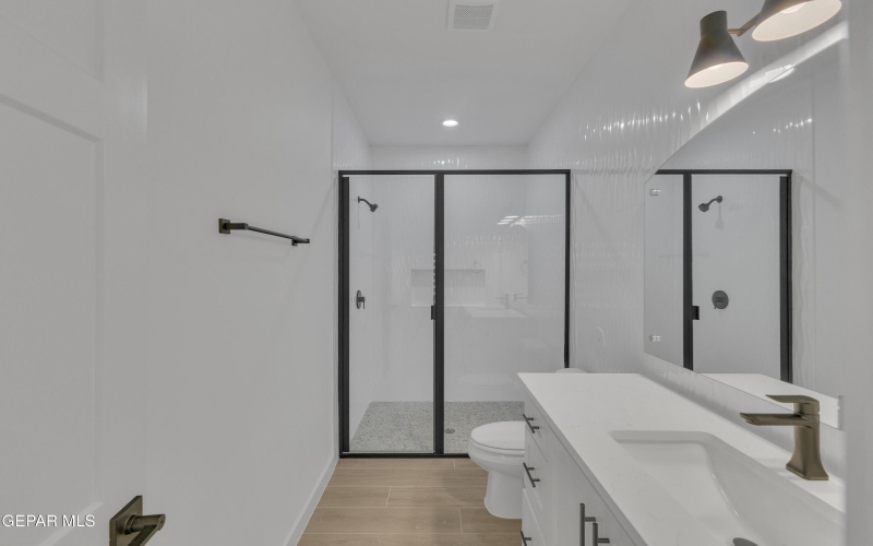 12805 Middlesbrough Avenue, El Paso, TX 79928, 4 Bedrooms Bedrooms, ,3 BathroomsBathrooms,Residential,For Sale,12805 Middlesbrough Avenue,0,941437