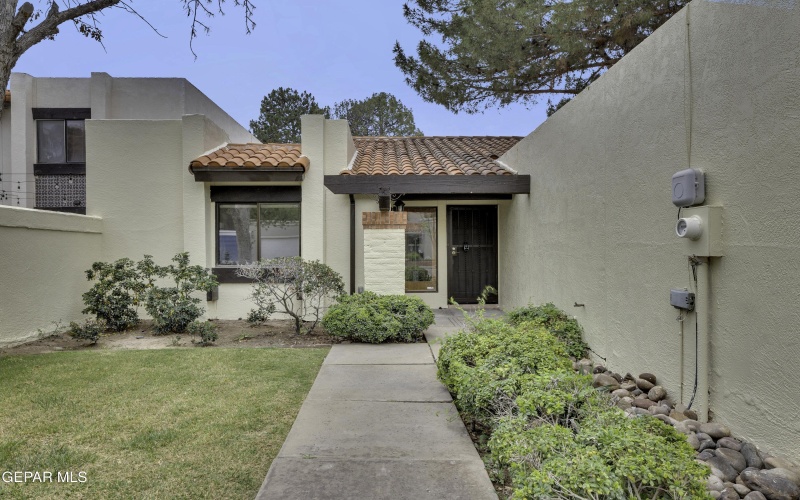 620 LAKEWAY Drive, El Paso, TX 79932, 2 Habitaciones Habitaciones , ,2 BañosBaños,Residential,En Venta,620 LAKEWAY Drive,0,941474