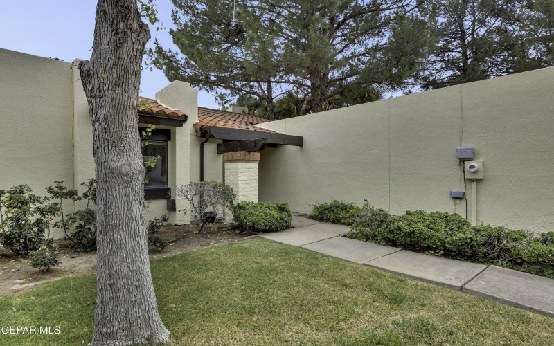 620 LAKEWAY Drive, El Paso, TX 79932, 2 Habitaciones Habitaciones , ,2 BañosBaños,Residential,En Venta,620 LAKEWAY Drive,0,941474