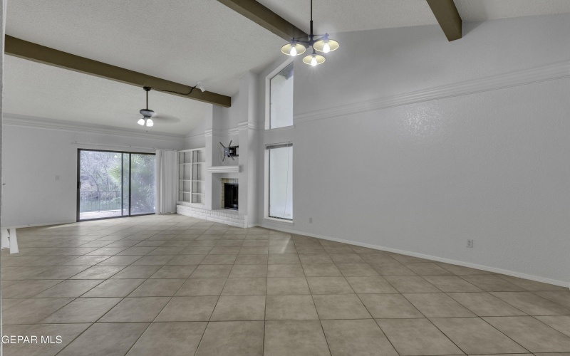 620 LAKEWAY Drive, El Paso, TX 79932, 2 Habitaciones Habitaciones , ,2 BañosBaños,Residential,En Venta,620 LAKEWAY Drive,0,941474