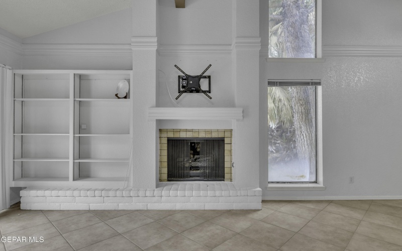 620 LAKEWAY Drive, El Paso, TX 79932, 2 Habitaciones Habitaciones , ,2 BañosBaños,Residential,En Venta,620 LAKEWAY Drive,0,941474