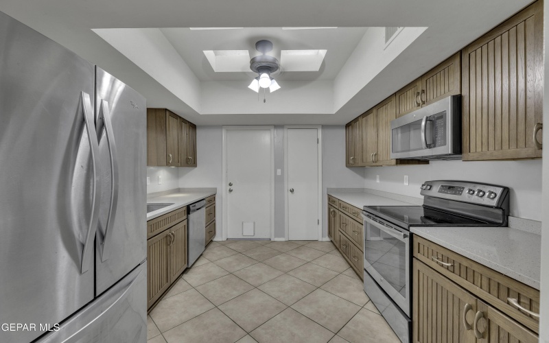 620 LAKEWAY Drive, El Paso, TX 79932, 2 Habitaciones Habitaciones , ,2 BañosBaños,Residential,En Venta,620 LAKEWAY Drive,0,941474