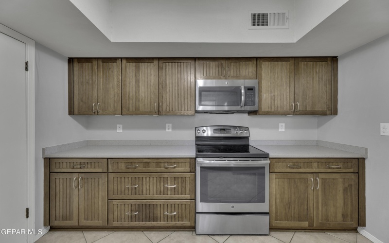 620 LAKEWAY Drive, El Paso, TX 79932, 2 Habitaciones Habitaciones , ,2 BañosBaños,Residential,En Venta,620 LAKEWAY Drive,0,941474