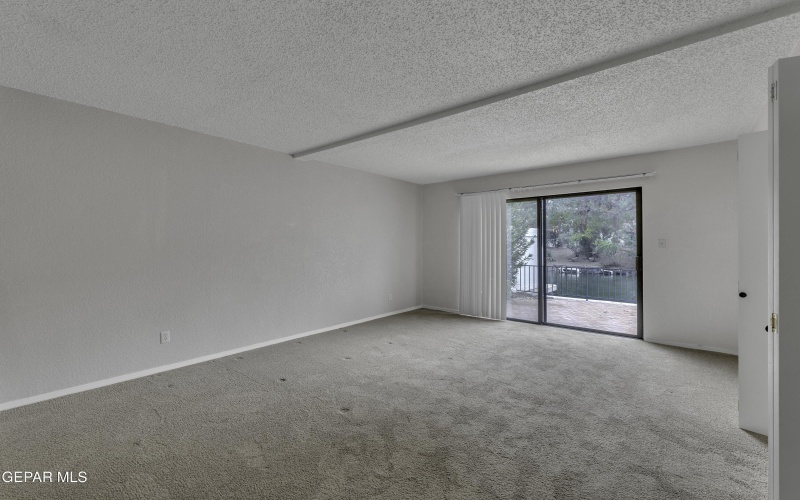 620 LAKEWAY Drive, El Paso, TX 79932, 2 Habitaciones Habitaciones , ,2 BañosBaños,Residential,En Venta,620 LAKEWAY Drive,0,941474