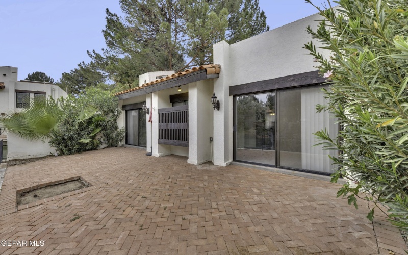 620 LAKEWAY Drive, El Paso, TX 79932, 2 Habitaciones Habitaciones , ,2 BañosBaños,Residential,En Venta,620 LAKEWAY Drive,0,941474