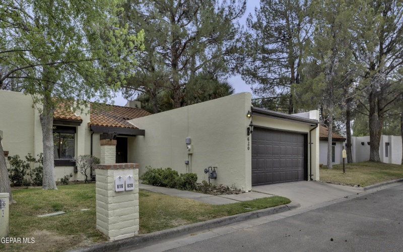 620 LAKEWAY Drive, El Paso, TX 79932, 2 Habitaciones Habitaciones , ,2 BañosBaños,Residential,En Venta,620 LAKEWAY Drive,0,941474