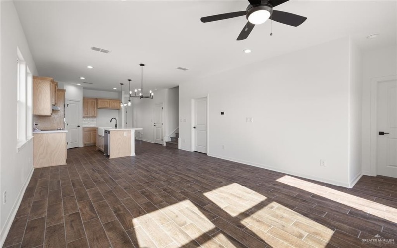 1024 W Star Flower Street, Edinburg, TX 78541, 3 Bedrooms Bedrooms, ,2 BathroomsBathrooms,Residential,For Sale,1024 W Star Flower Street,0,490762