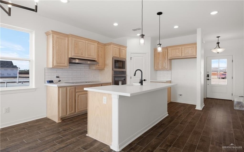 1024 W Star Flower Street, Edinburg, TX 78541, 3 Bedrooms Bedrooms, ,2 BathroomsBathrooms,Residential,For Sale,1024 W Star Flower Street,0,490762