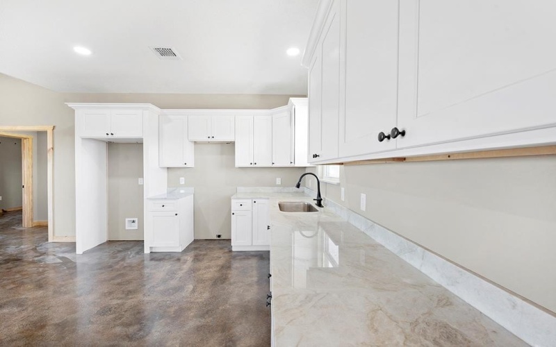 1800 County Road 037, Jasper, TX 75951, 3 Bedrooms Bedrooms, ,2 BathroomsBathrooms,Residential,For Sale,1800 County Road 037,0,65107218