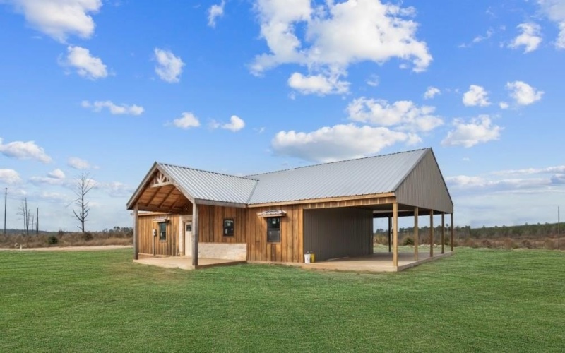 1800 County Road 037, Jasper, TX 75951, 3 Bedrooms Bedrooms, ,2 BathroomsBathrooms,Residential,For Sale,1800 County Road 037,0,65107218