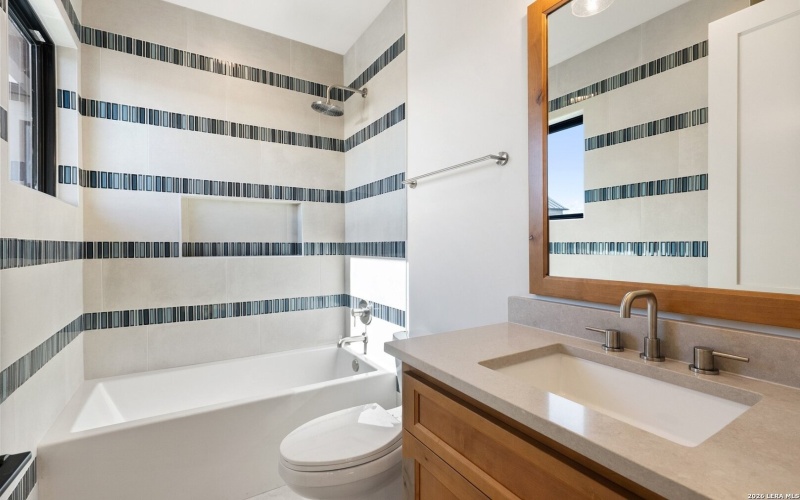 175 Pointview, TX 78654, 4 Bedrooms Bedrooms, ,5 BathroomsBathrooms,Residential,For Sale,175 Pointview,0,1953589