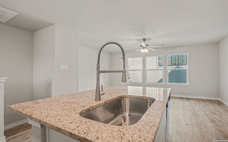 310 W Evergreen st #121, San Antonio, TX 78212, 3 Bedrooms Bedrooms, ,2 BathroomsBathrooms,Residential,For Sale,310 W Evergreen st #121,0,1954094