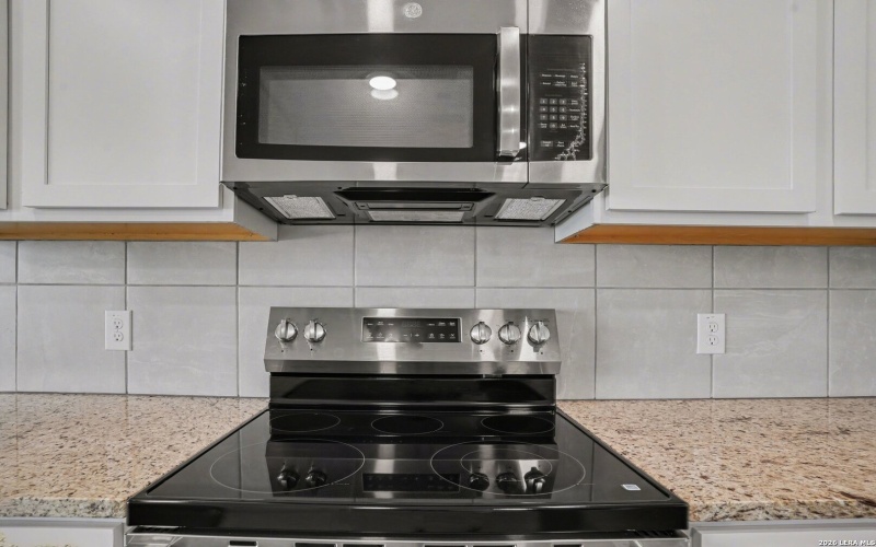 310 W Evergreen st #121, San Antonio, TX 78212, 3 Bedrooms Bedrooms, ,2 BathroomsBathrooms,Residential,For Sale,310 W Evergreen st #121,0,1954094