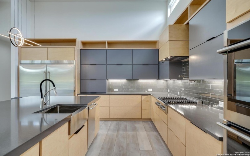 25907 Morhiss Pt, San Antonio, TX 78006, 4 Bedrooms Bedrooms, ,5 BathroomsBathrooms,Residential,For Sale,25907 Morhiss Pt,0,1954149