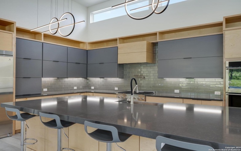 25907 Morhiss Pt, San Antonio, TX 78006, 4 Bedrooms Bedrooms, ,5 BathroomsBathrooms,Residential,For Sale,25907 Morhiss Pt,0,1954149