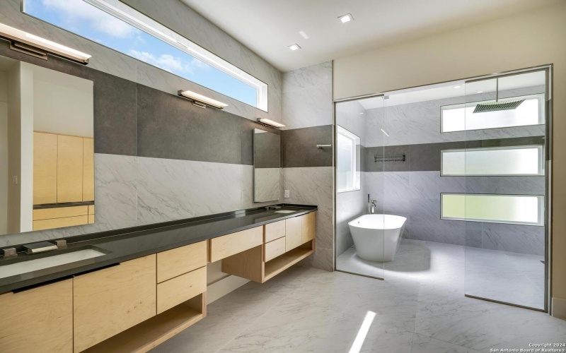 25907 Morhiss Pt, San Antonio, TX 78006, 4 Bedrooms Bedrooms, ,5 BathroomsBathrooms,Residential,For Sale,25907 Morhiss Pt,0,1954149