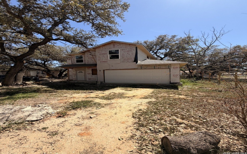 328 primrose, Poteet, TX 78065, 4 Bedrooms Bedrooms, ,2 BathroomsBathrooms,Residential,For Sale,328 primrose,0,1954223