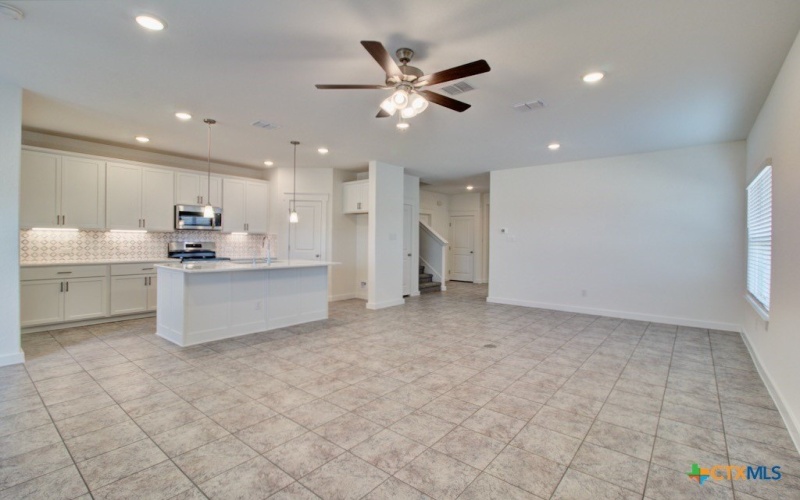 960 Tornado Ridge, New Braunfels, TX 78130, 5 Bedrooms Bedrooms, ,3 BathroomsBathrooms,Residential,For Sale,960 Tornado Ridge,0,609392