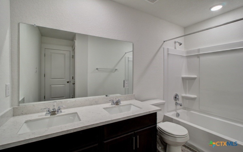 960 Tornado Ridge, New Braunfels, TX 78130, 5 Bedrooms Bedrooms, ,3 BathroomsBathrooms,Residential,For Sale,960 Tornado Ridge,0,609392