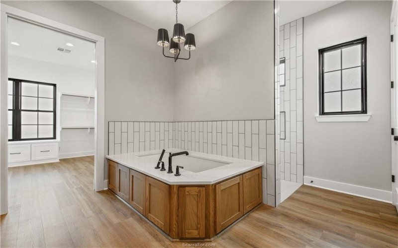 5439 Woodland Park Drive, College Station, TX 77845, 4 Bedrooms Bedrooms, ,3 BathroomsBathrooms,Residential,For Sale,5439 Woodland Park Drive,0,26003846